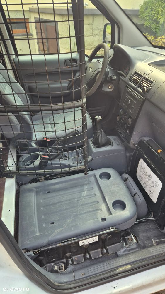 Ford Transit Connect - 11