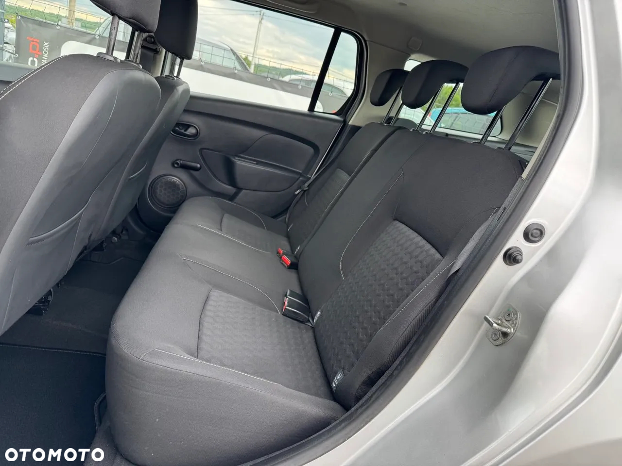 Dacia Logan MCV 1.2 16V 75 Ambiance - 33