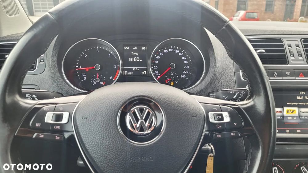 Volkswagen Polo 1.4 TDI (Blue Motion Technology) Comfortline - 16