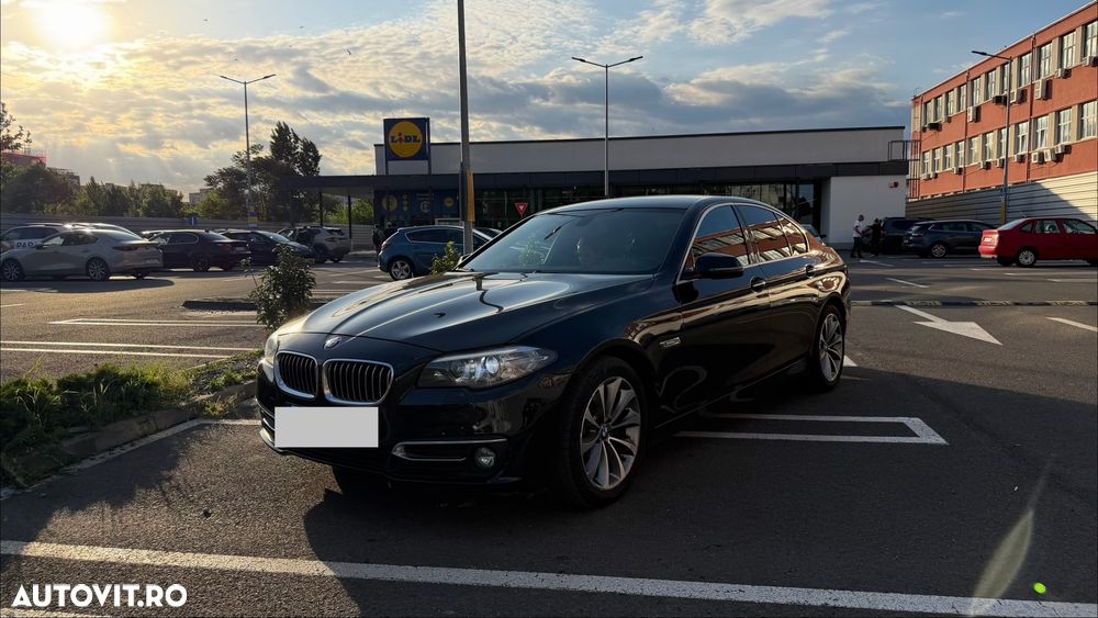 BMW Seria 5 525d xDrive Aut. Luxury Line - 2