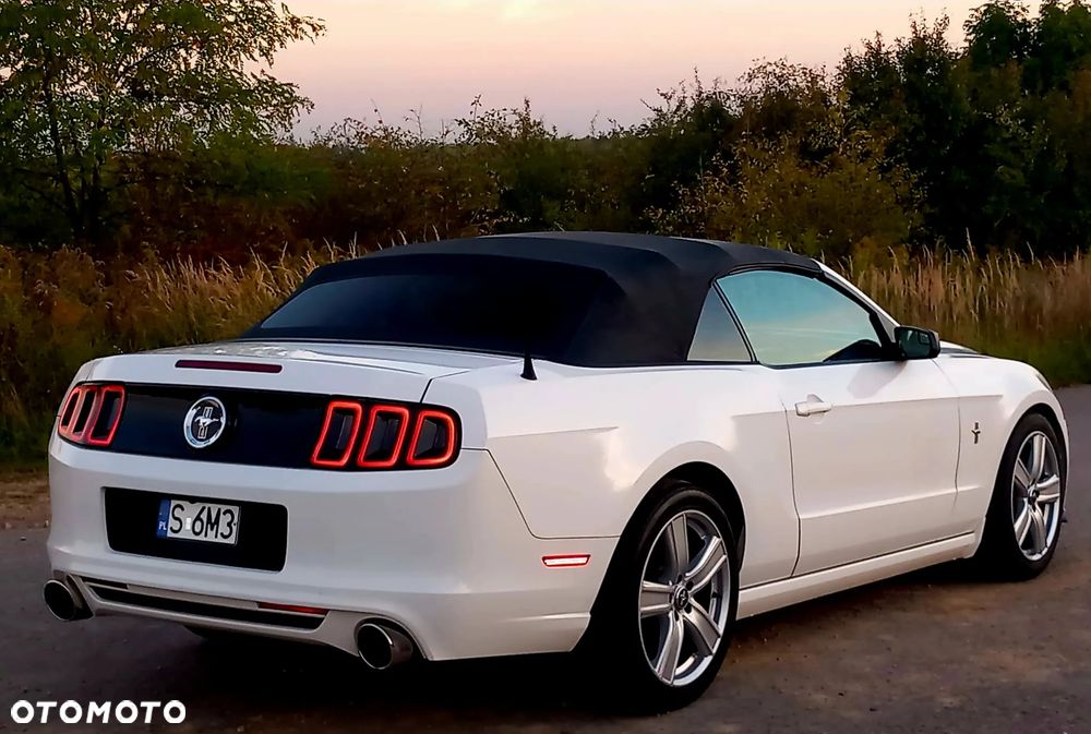 Ford Mustang 3.7 V6 Premium - 12