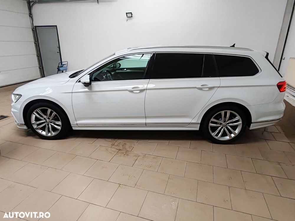 Volkswagen Passat 2.0 TDI (BlueMotion Technology) Highline - 16