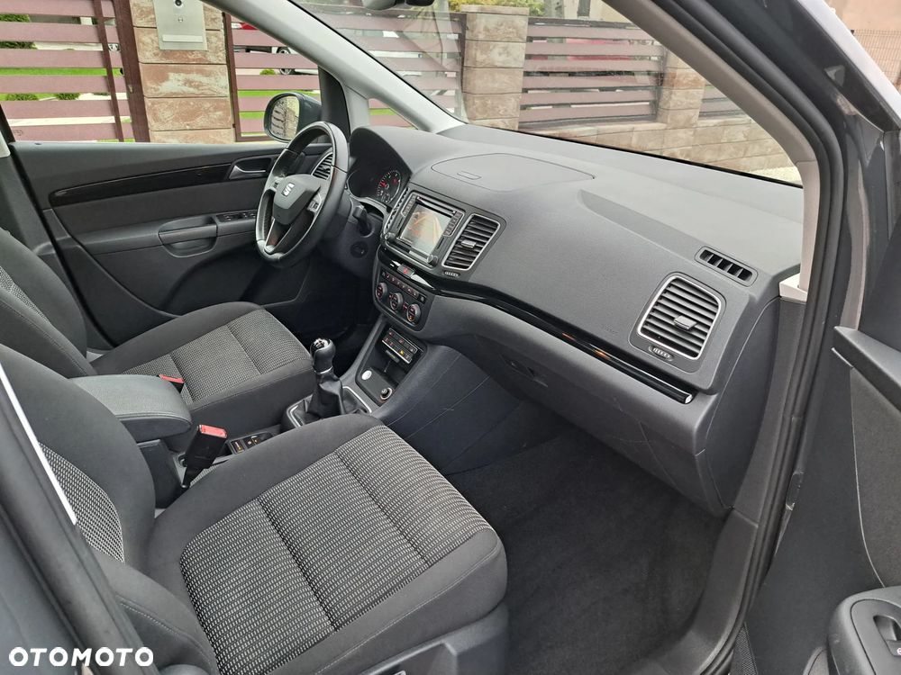 Seat Alhambra 2016 photo 5