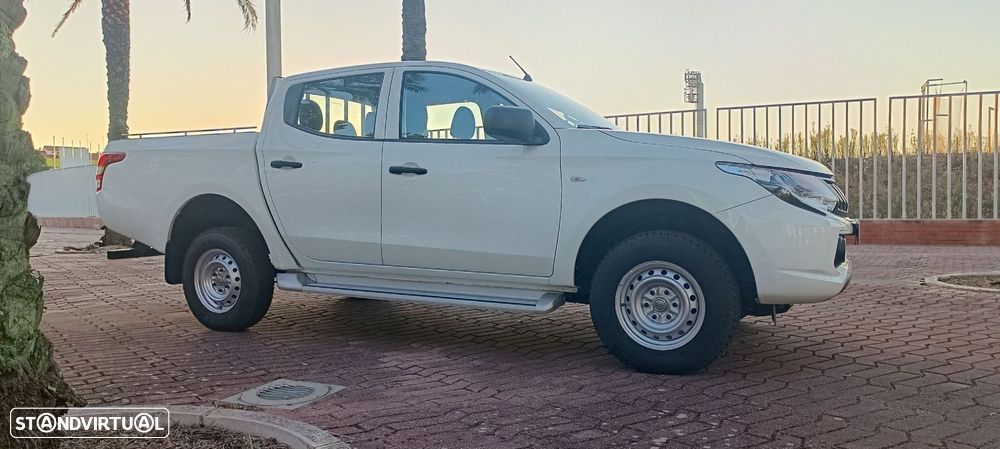 Mitsubishi L200 2.4 DI-D CD Invite 2WD - 6