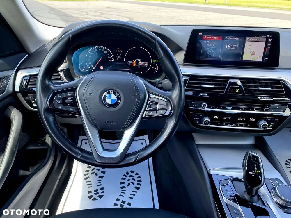 BMW Seria 5 540i GPF Sport - 27