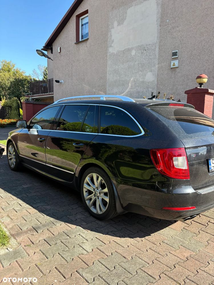 Skoda Superb 2.0 TDI Elegance - 4