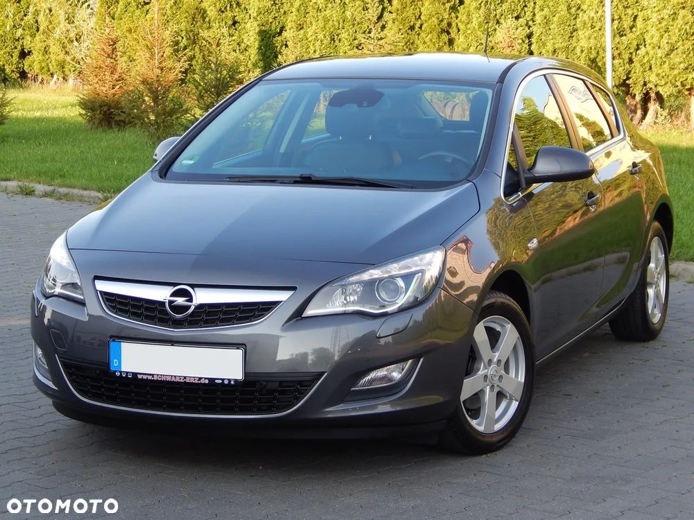 Opel Astra 1.4 Turbo Cosmo - 1