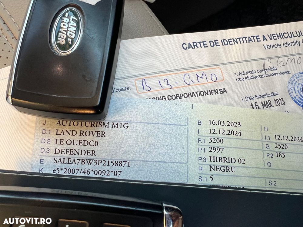 Land Rover Defender 110 3.0D 250 MHEV Hard Top X-Dynamic SE - 32