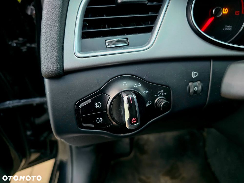 Audi A4 Avant 2.0 TDI DPF Ambiente - 17