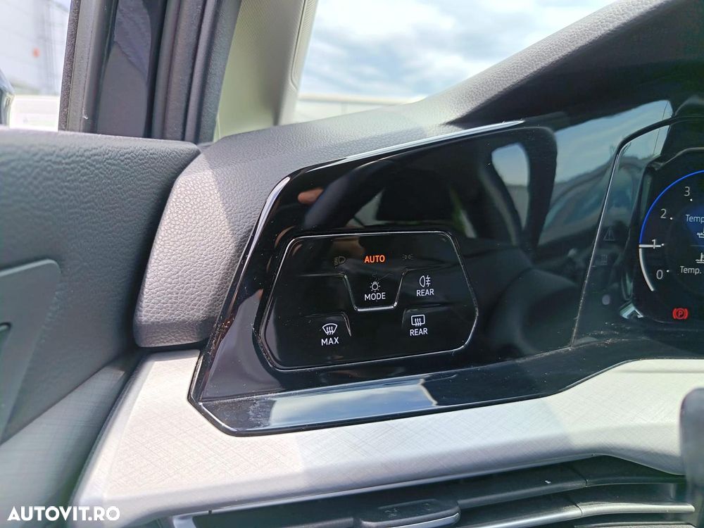 VOLKSWAGEN Golf 2021 — imagine 11
