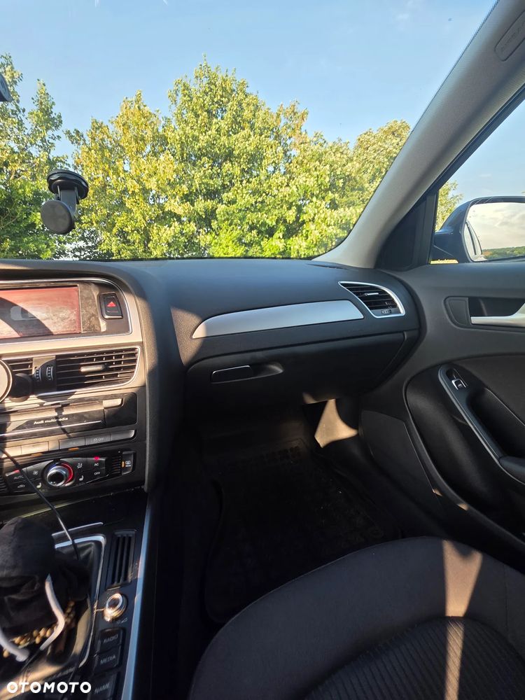 Audi A4 Avant 2.0 TDI clean diesel - 12