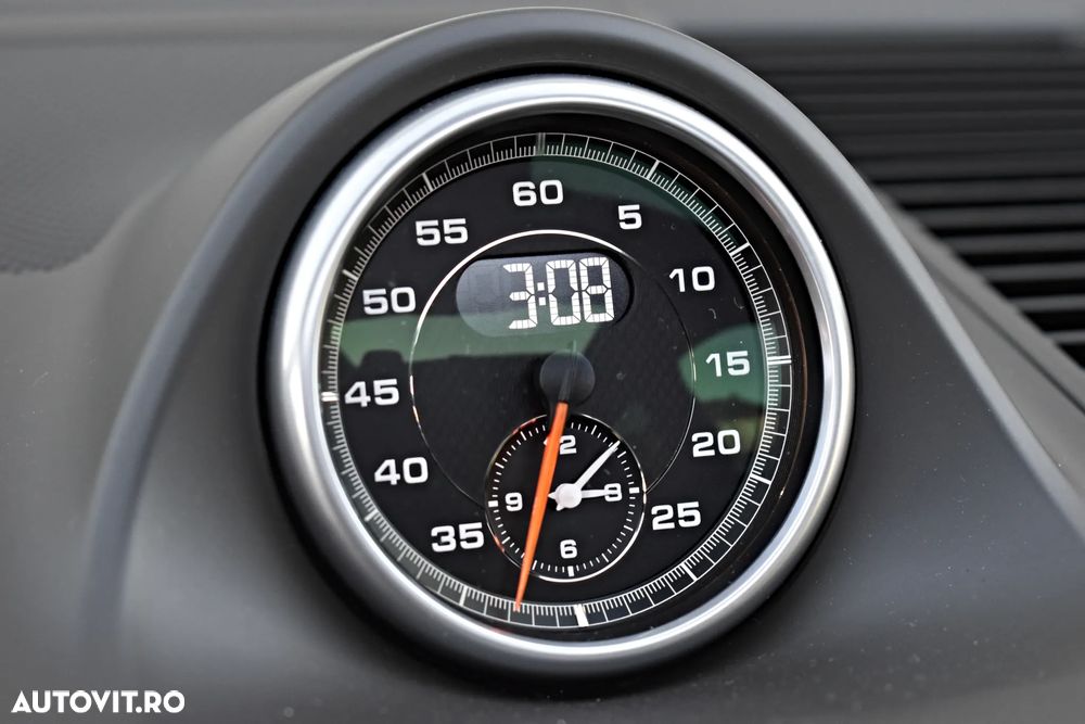 Porsche Macan Turbo PDK - 17