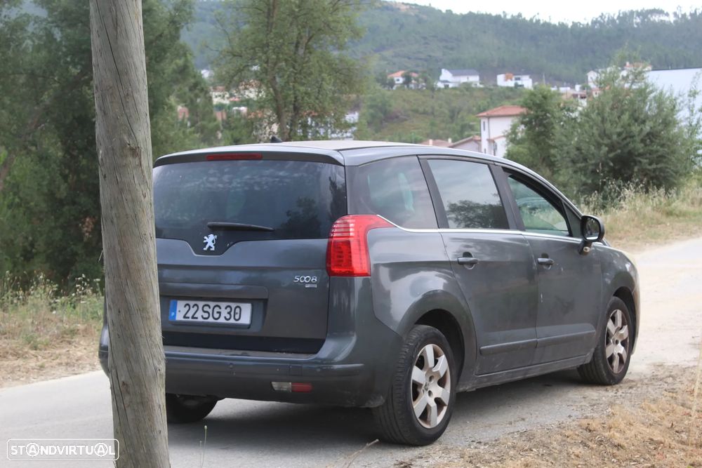 Peugeot 5008 - 3