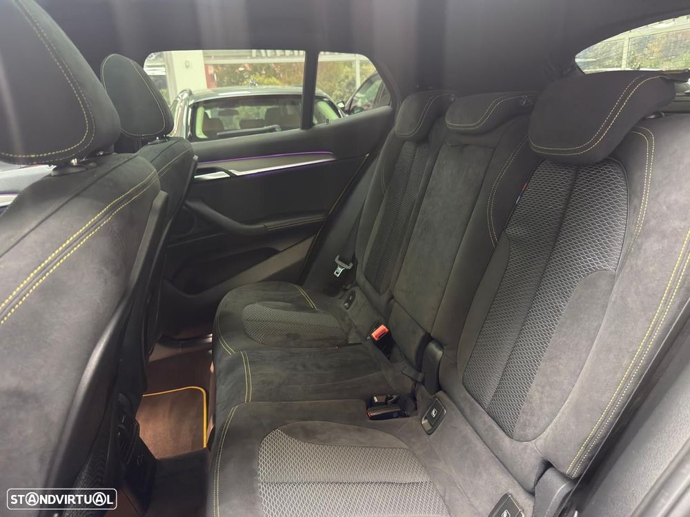 BMW X2 18 d xDrive Auto Pack 50 anos M - 42