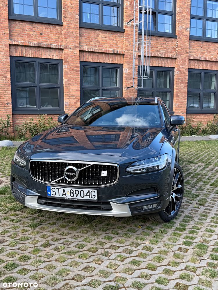 Volvo V90 Cross Country D5 AWD Geartronic - 2