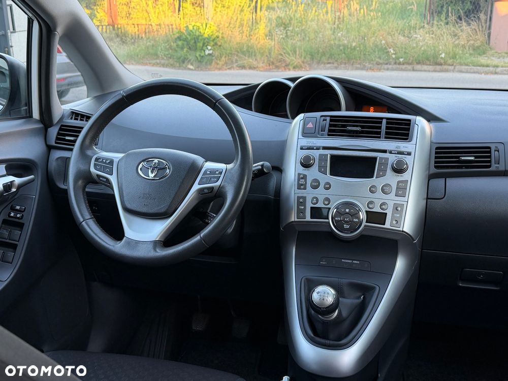 Toyota Verso - 13