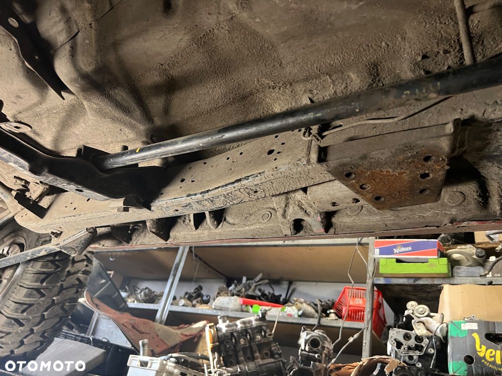 Rama Isuzu Trooper Opel monterey long 3.5b v6 bez dokumentów - 4