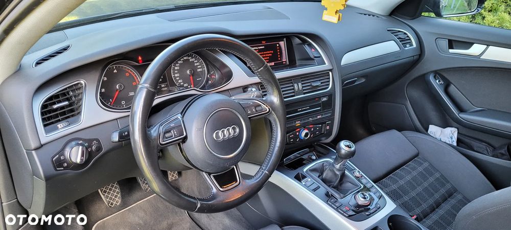 Audi A4 Avant - 6