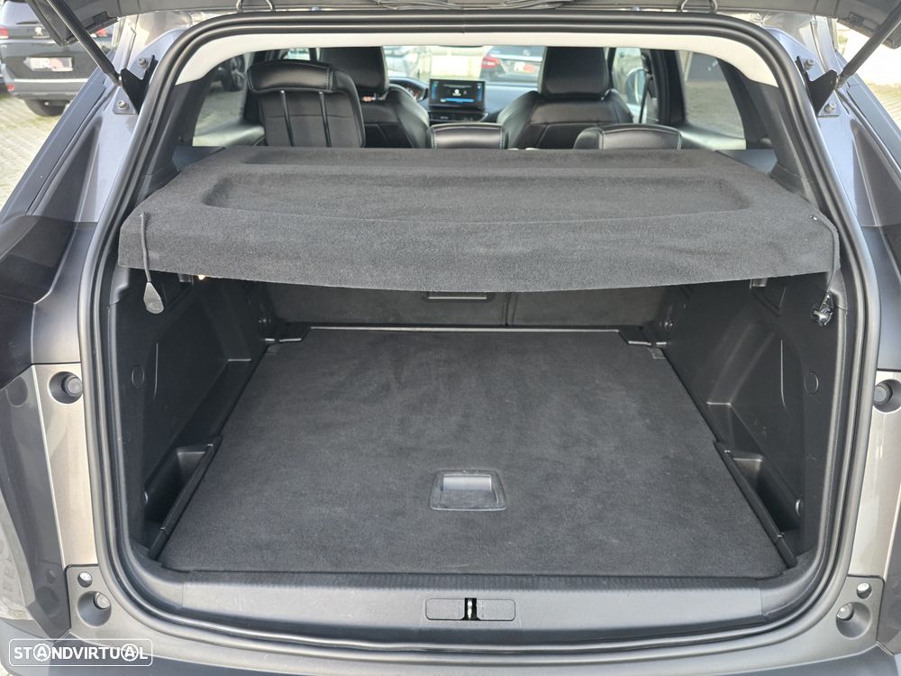 Peugeot 3008 BlueHDi 130 Stop & Start EAT8 Allure - 44