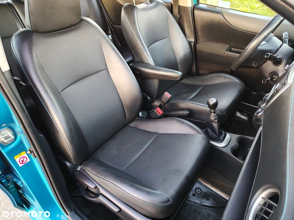 Toyota Yaris 1.33 Sol - 35