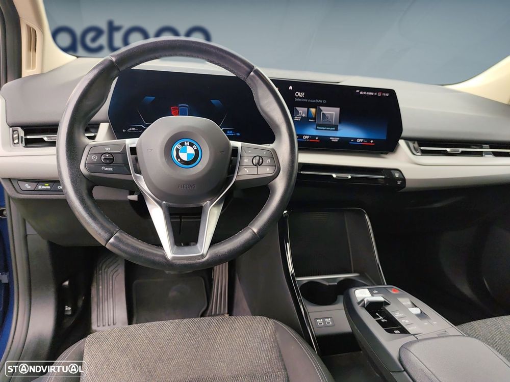 BMW 225xe Active Tourer - 13