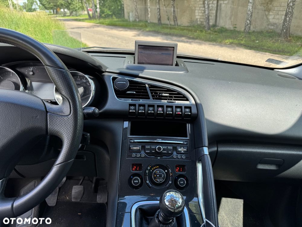 Peugeot 3008 HDi 150 Allure - 8