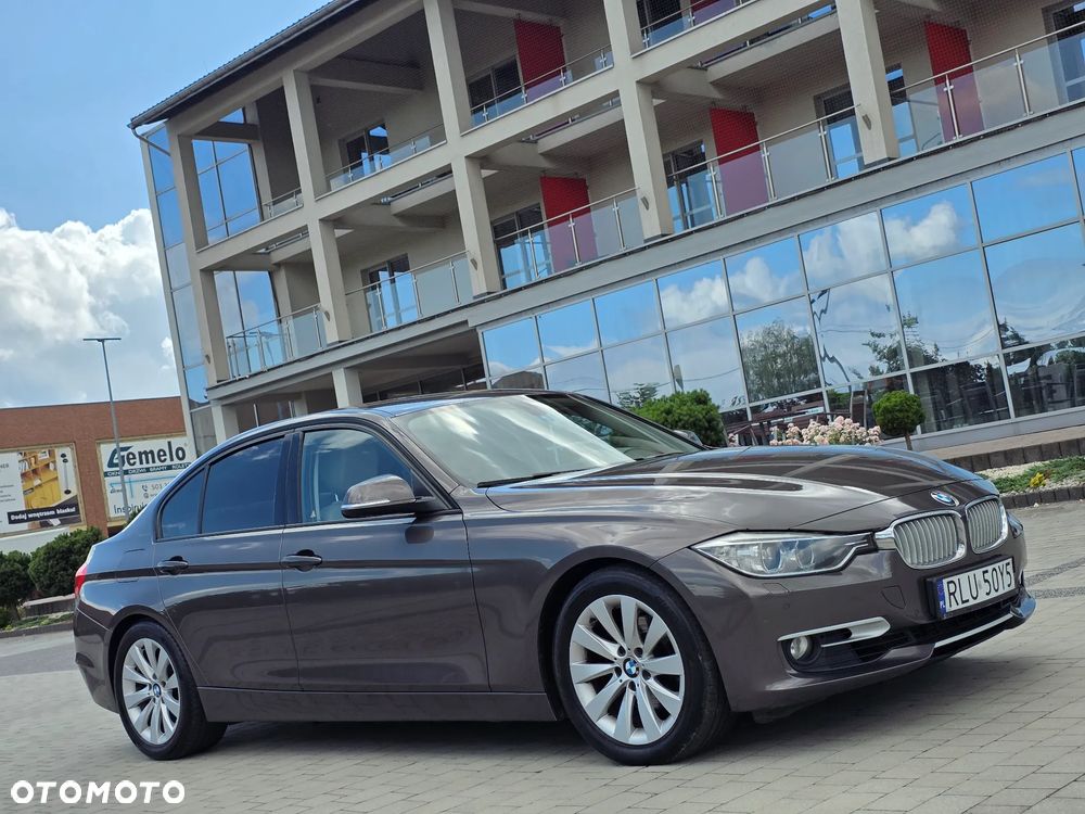 BMW Seria 3 320i Modern Line - 10