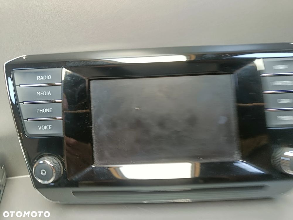 Radio Skoda Superb 3 III Wyświetlacz Jednostka Nawigacja  3V0919605A 5Q0035874A - 2
