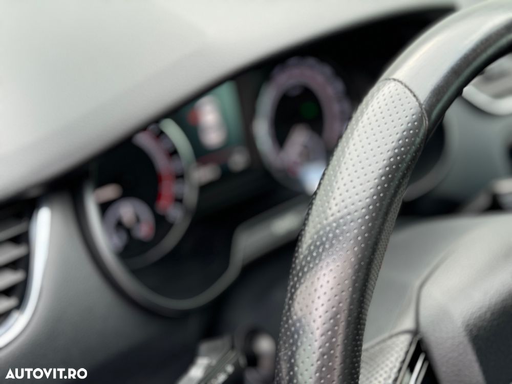 Skoda Octavia 2.0 TDI RS DSG - 12