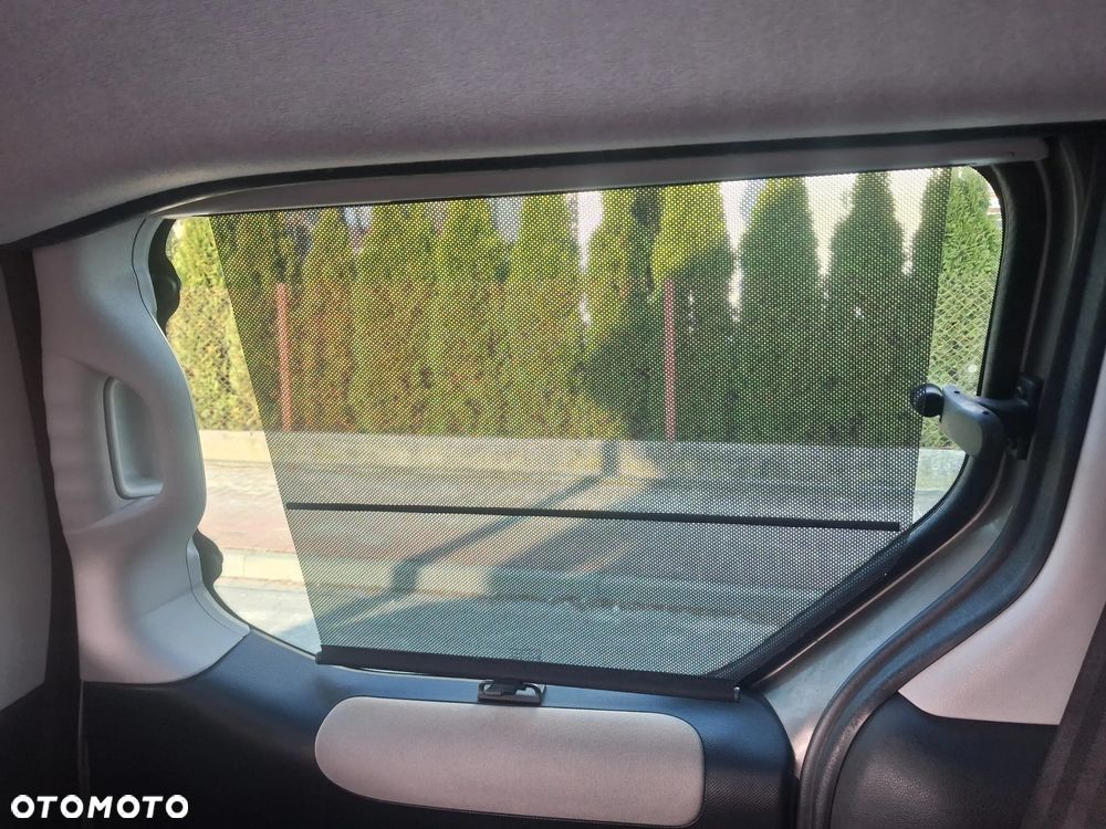 Peugeot Partner HDi FAP 115 Style - 24