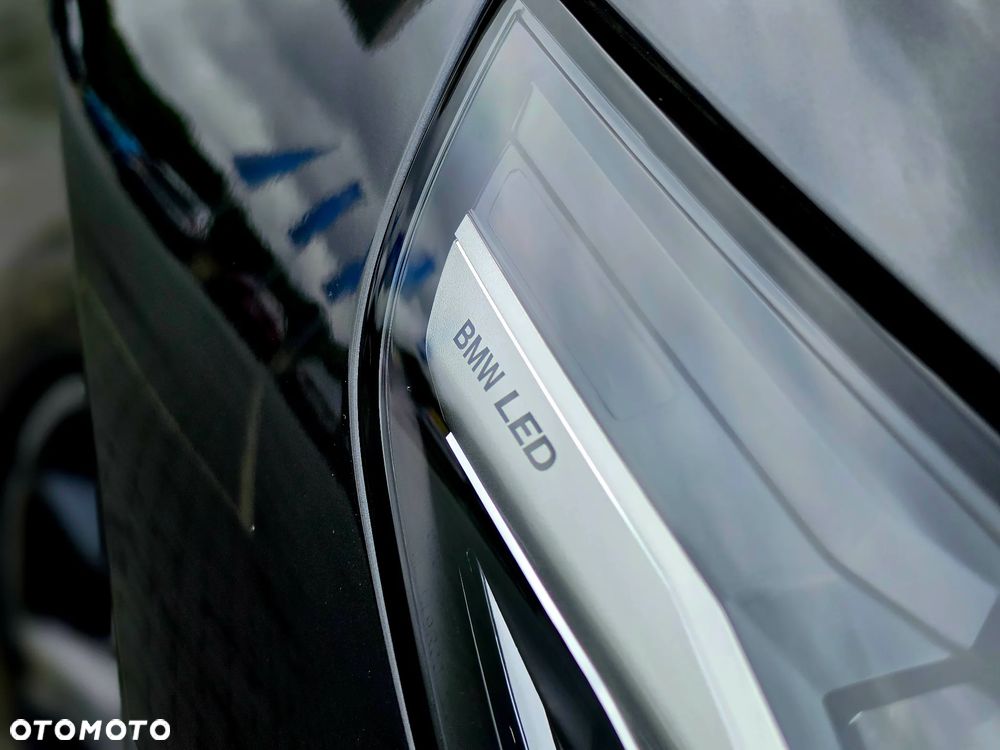 BMW Seria 5 530e xDrive PHEV - 15