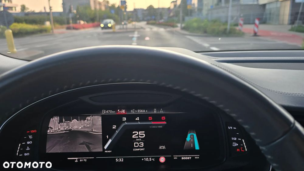 Audi Q8 - 9