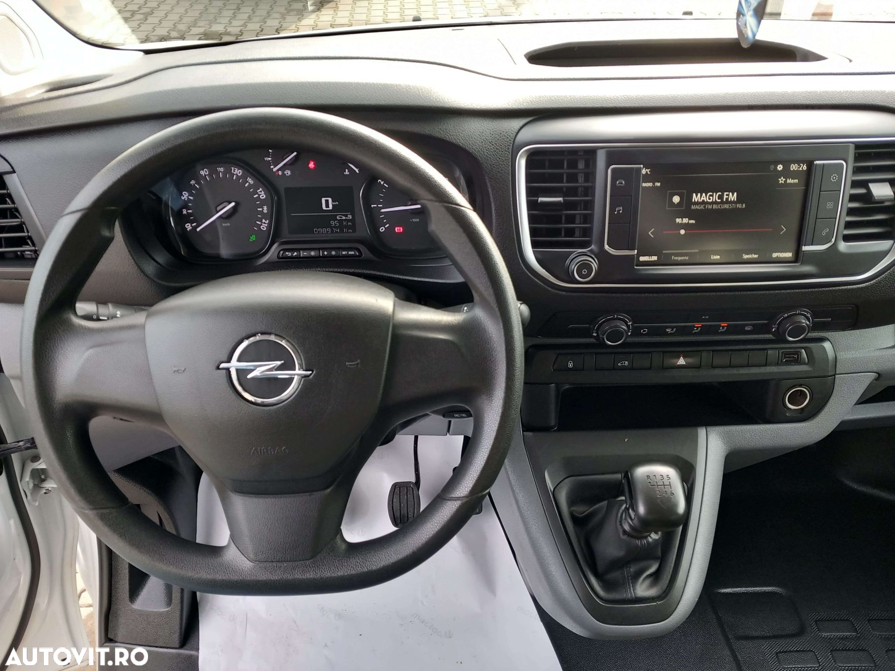 Opel Vivaro - 13