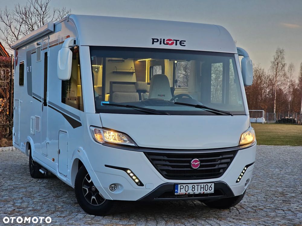 PILOTE ESSENTIEL, model G740 C - 30