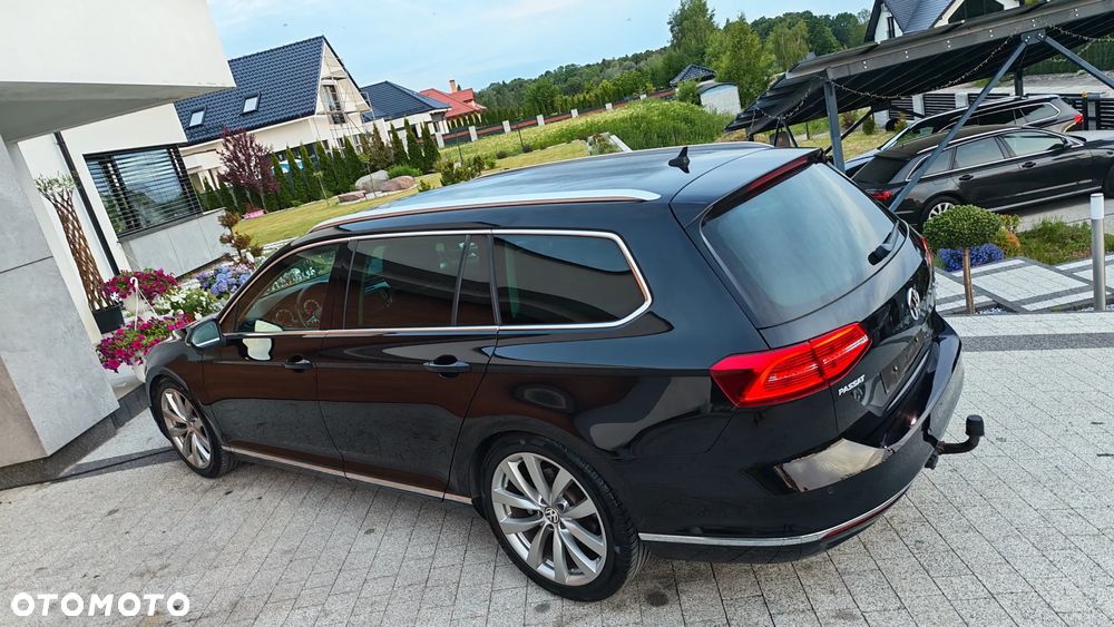 Volkswagen Passat Variant 2.0 TDI DSG (BlueMotion Technology) Highline - 19