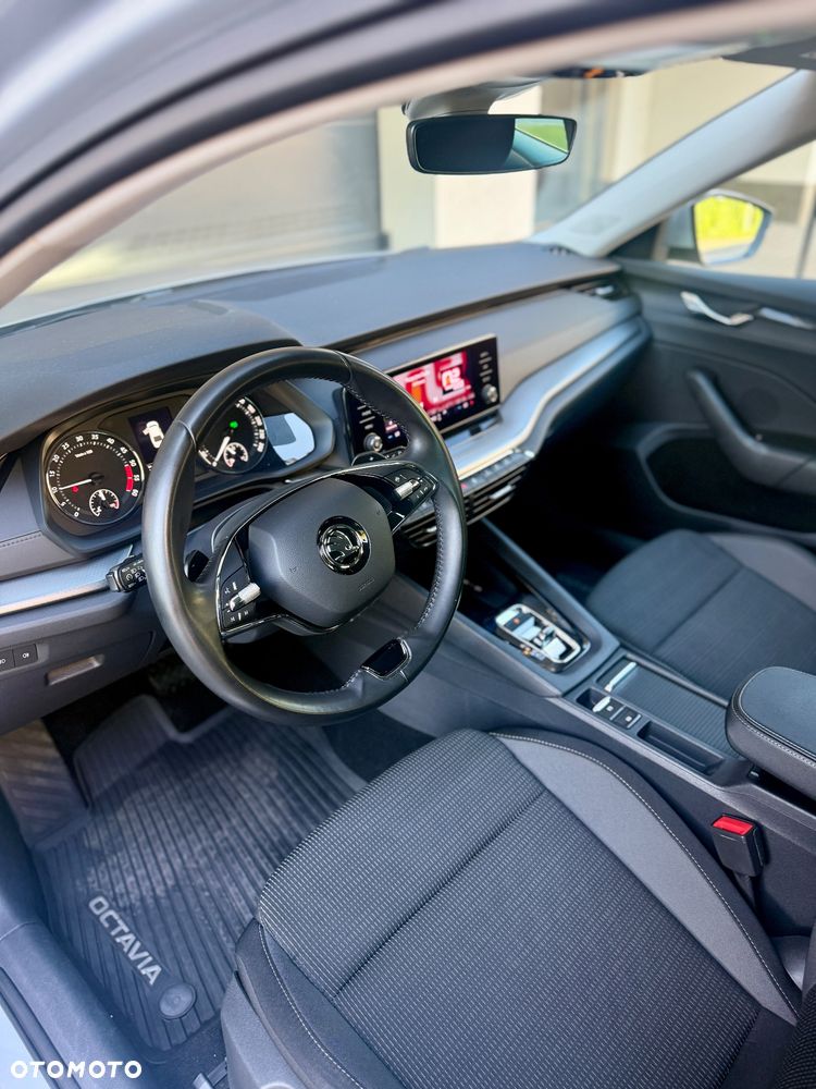 Skoda Octavia 2.0 TDI Ambition DSG - 10