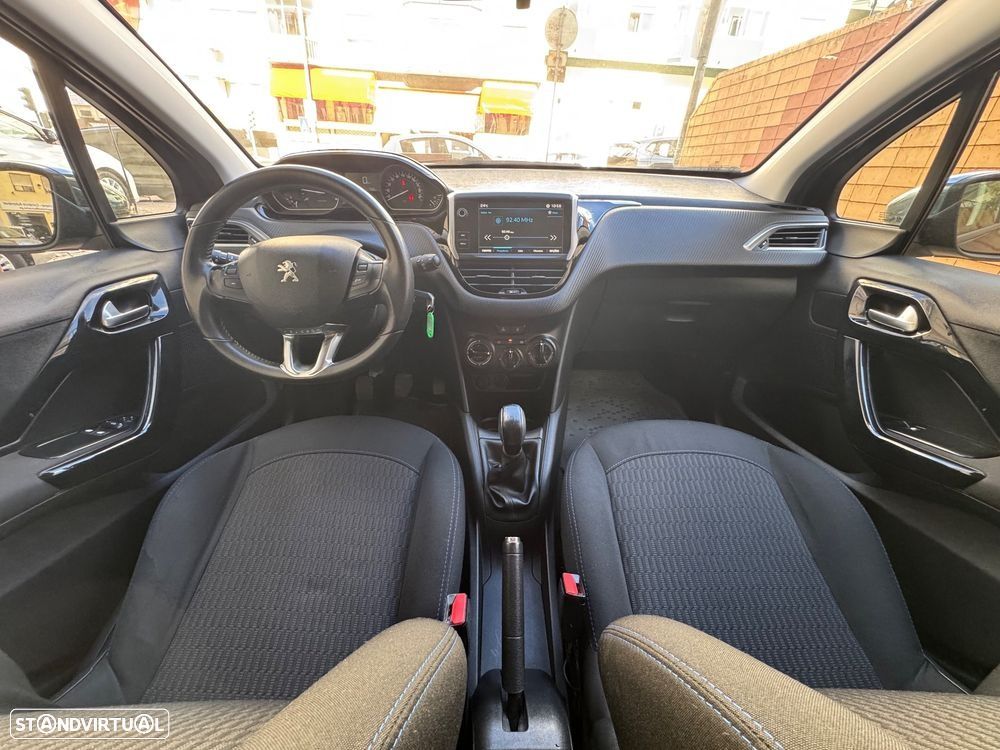 Peugeot 208 1.6 BlueHDi Style - 11