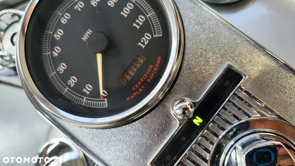 Harley-Davidson Touring Road King - 35