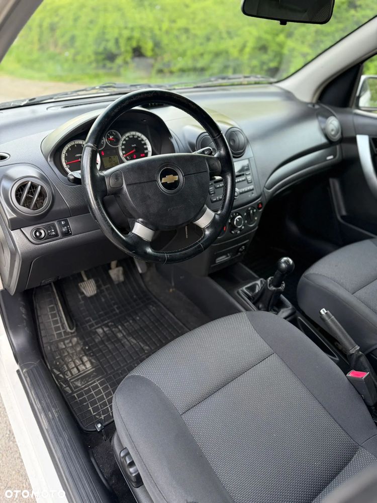 Chevrolet Aveo 1.2 LS - 16