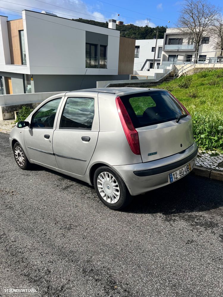 Fiat Punto 1.2 16V ELX - 2