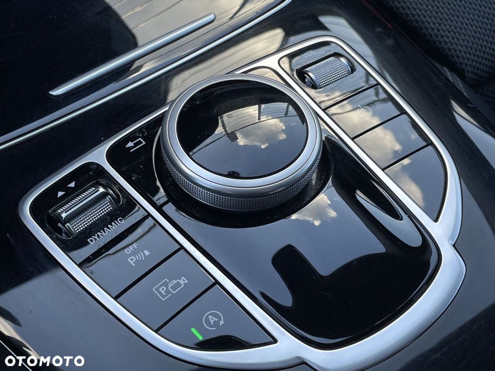 Mercedes-Benz Klasa E 220 d Business Edition 9G-TRONIC - 26