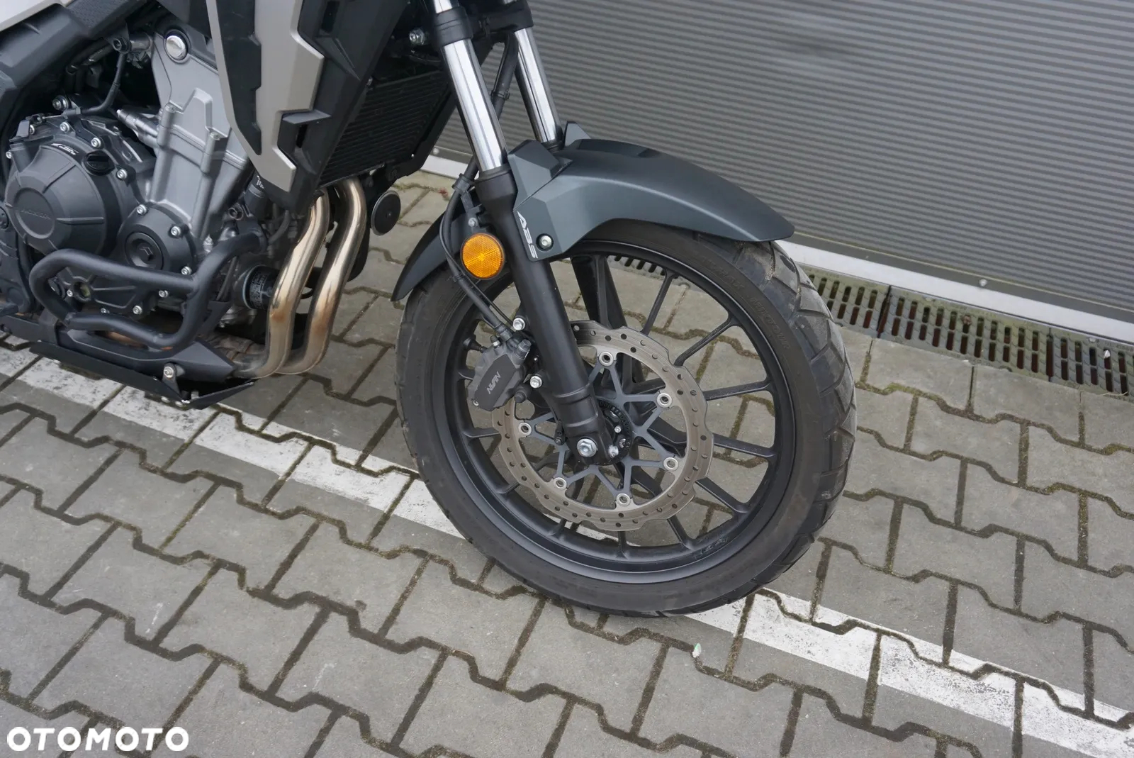 Honda CB - 4