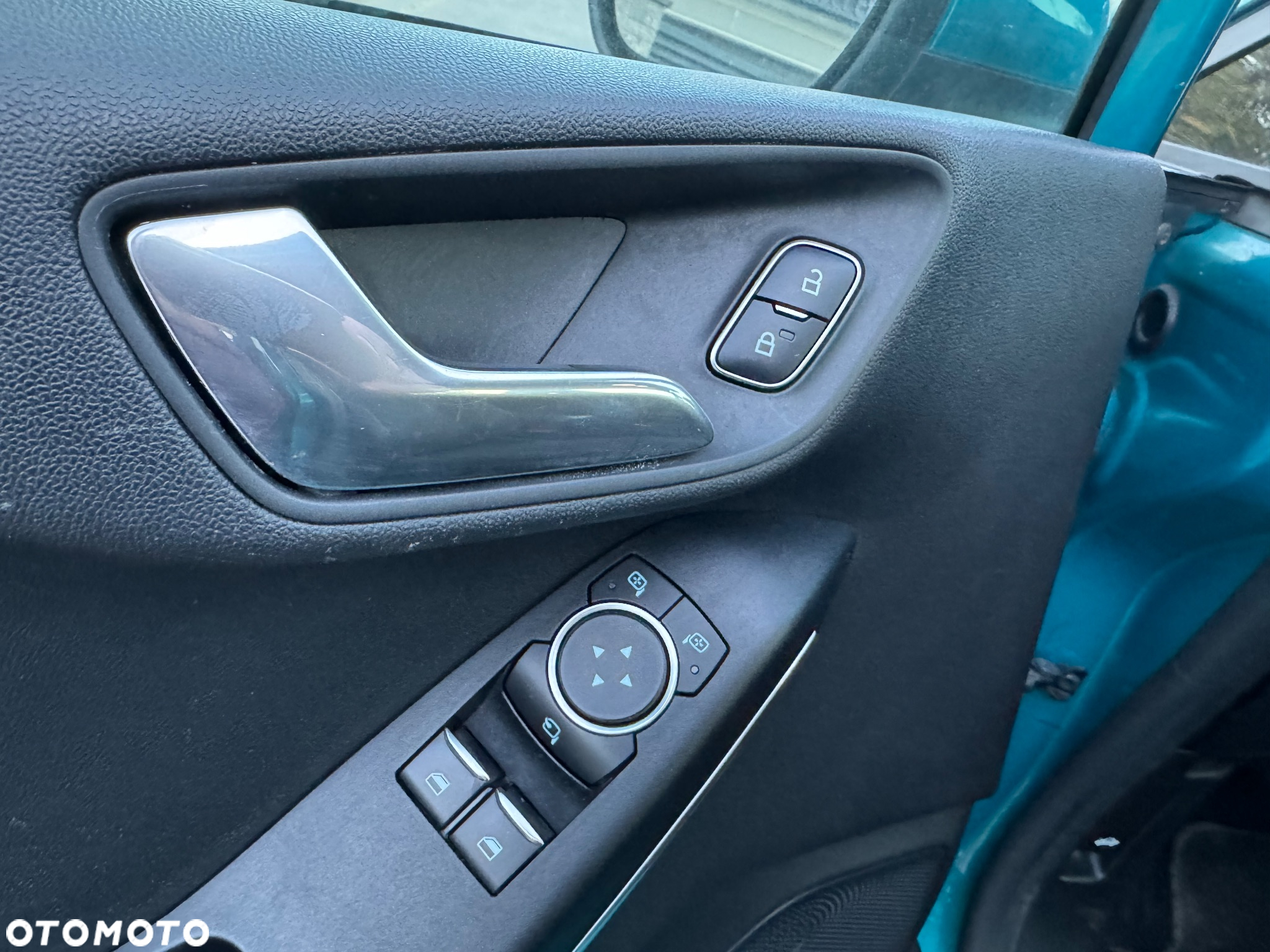 Ford Fiesta 1.0 EcoBoost S&S ST-LINE X - 12
