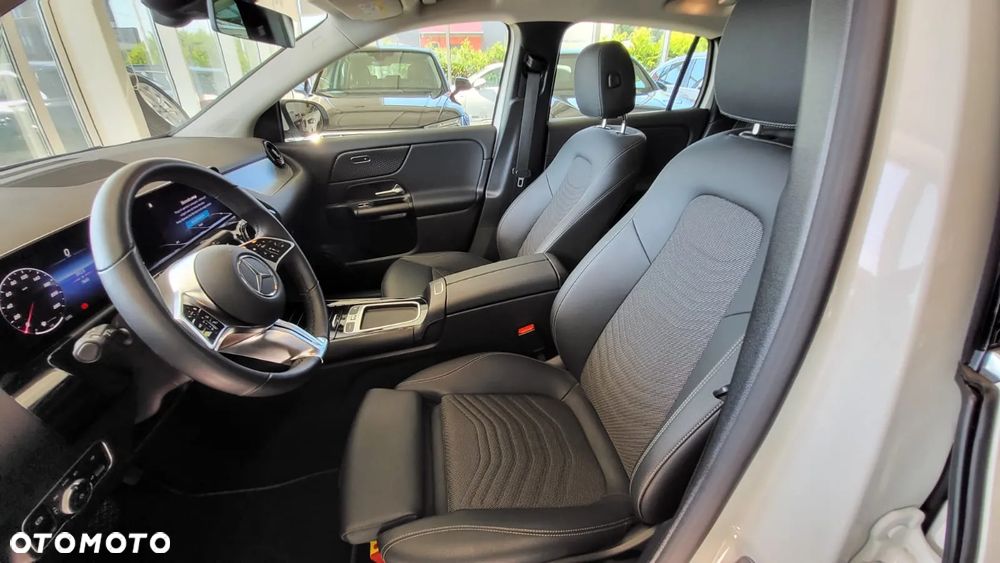 Mercedes-Benz GLA 200 Style - 9