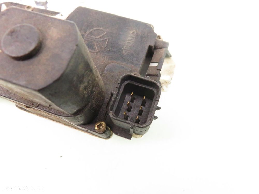 ZAMEK LEWY PRZEDNI ROVER 200 - 3