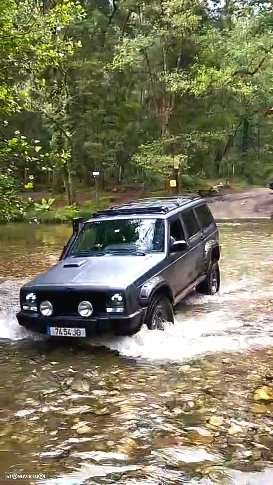 Jeep Cherokee 2.5 TD Sport - 9