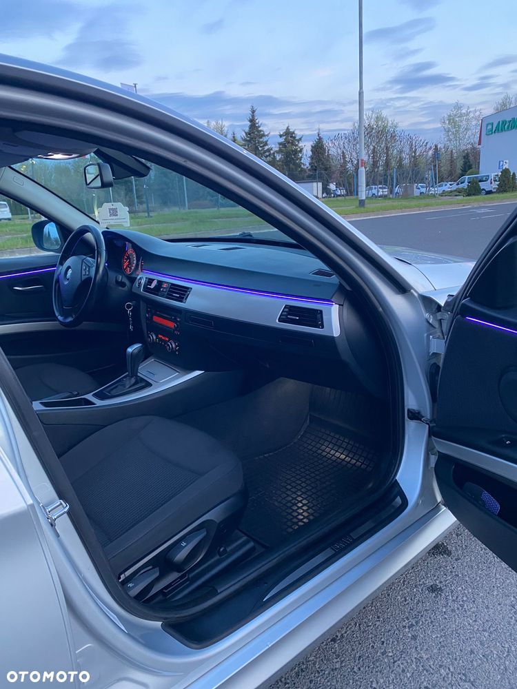 BMW Seria 3 320d DPF - 26