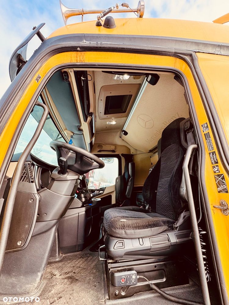 Mercedes-Benz Actros - 4