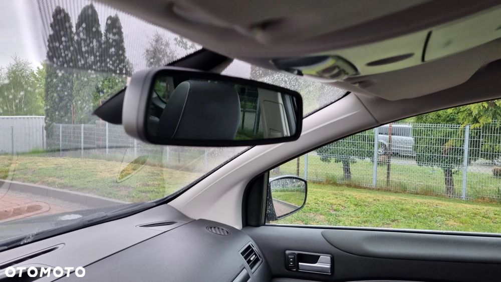 Ford Kuga 2.0 TDCi 4x4 Titanium - 38
