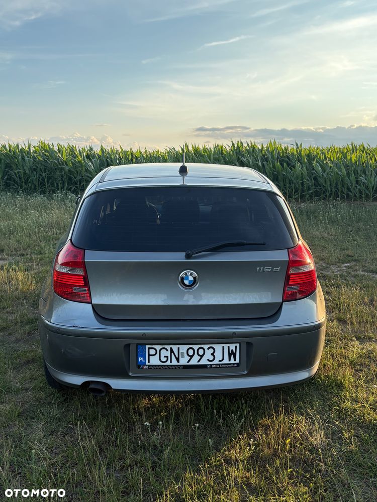 BMW Seria 1 116d - 5